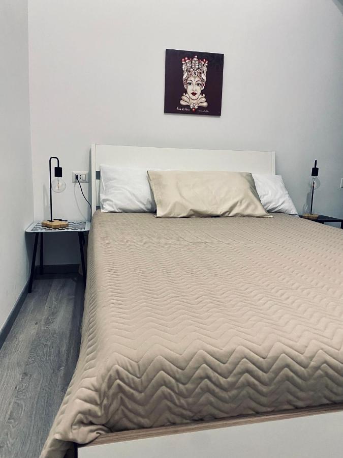 Casa Vacanze Ù Curtigghiu 3 Appartamenti Avola Extérieur photo