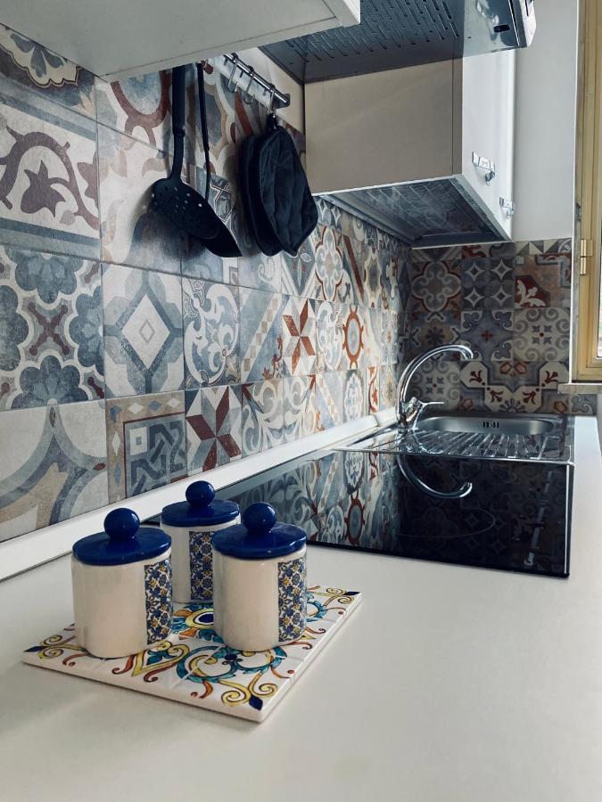 Casa Vacanze Ù Curtigghiu 3 Appartamenti Avola Extérieur photo