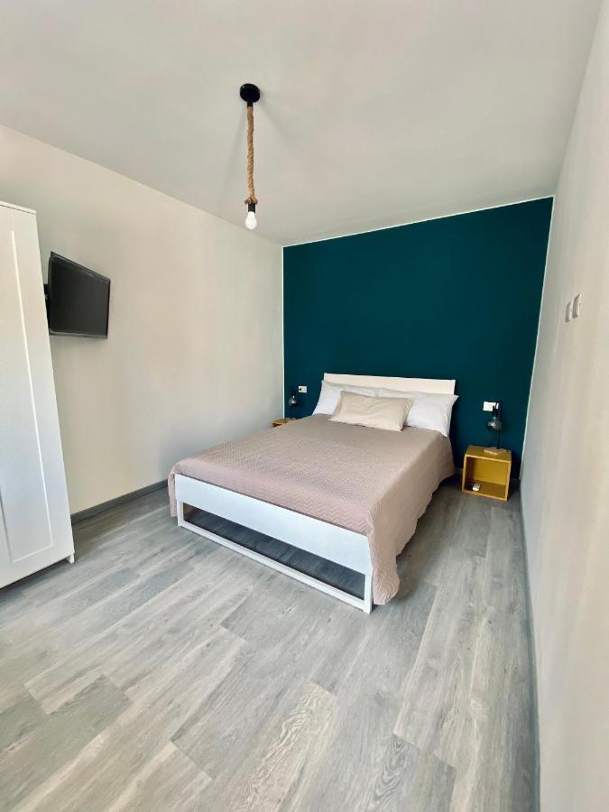 Casa Vacanze Ù Curtigghiu 3 Appartamenti Avola Extérieur photo